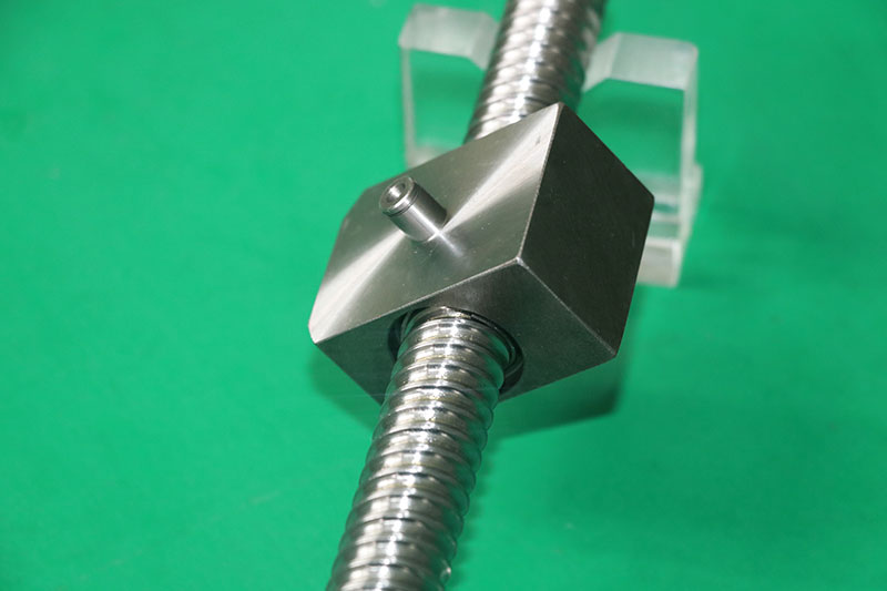 電力開(kāi)關(guān)限位絲杠