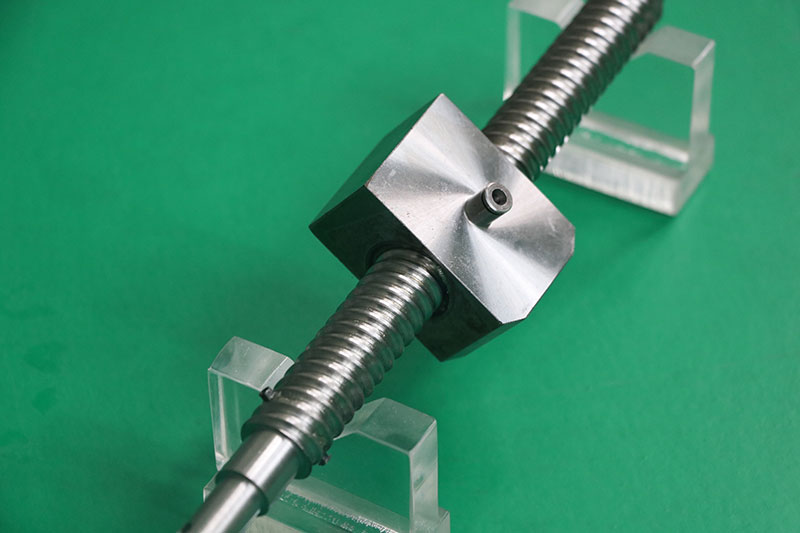 電力開(kāi)關(guān)限位絲杠